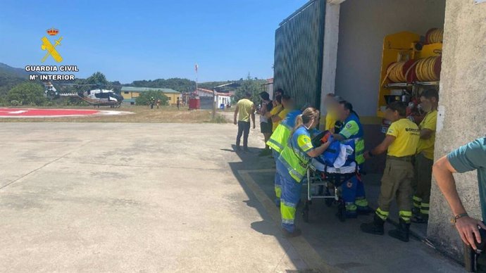 La menor, de 11 años de edad, ha sido rescatada en la zona de 'El Gargantón' y, posteriormente, trasladada al Hospital de Campo Arañuelo en Navalmoral de la Mata (Cáceres)