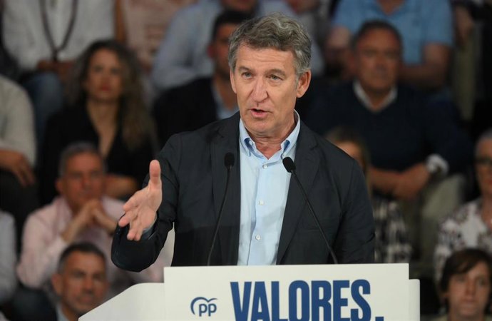 El presidente del PP, Alberto Núñez Feijóo, en el acto en Santander este sábado