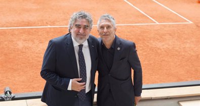 Tenis