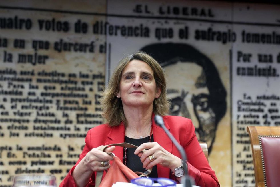 Archivo - La vicepresidenta tercera y ministra para la Transición Ecológica y el Reto Demográfico, Teresa Ribera, comparece en la Comisión de Transición Ecológica, en el Senado, a 30 de abril de 2024, en Madrid (España).
