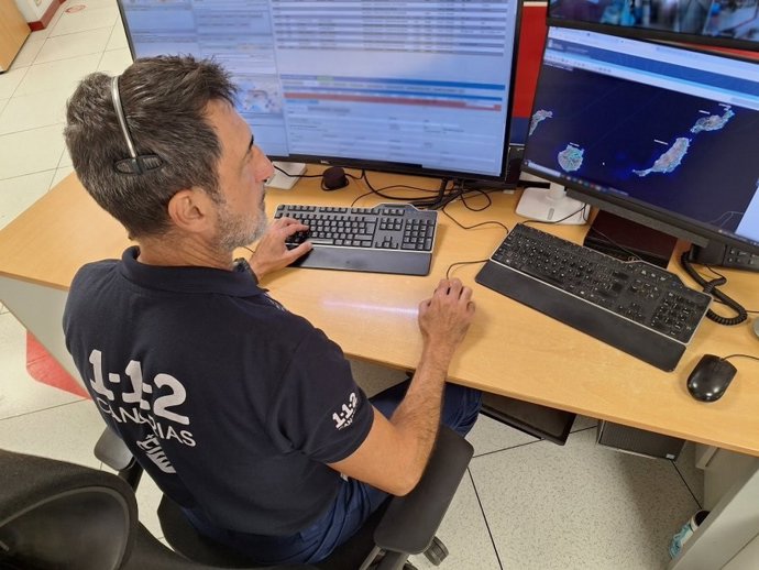 Archivo - Sala operativa del 112 Canarias