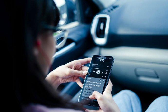 Quem paga se você levar uma multa usando um carro de carsharing: o que você precisa saber