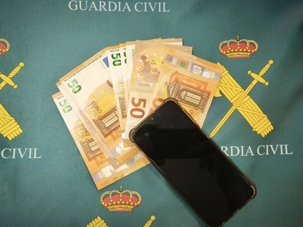 Operación por estafa en Loeches.