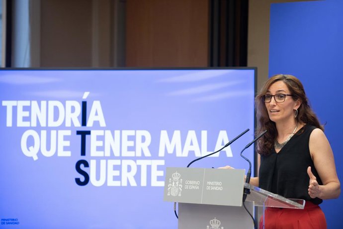 A Ministra da Saúde, Mónica García, inaugura a apresentação da campanha STI 2025 na sede do Ministério em 9 de junho de 2025 em Madri (Espanha). A campanha é dirigida a jovens e adolescentes e inclui, entre suas medidas, a promoção de