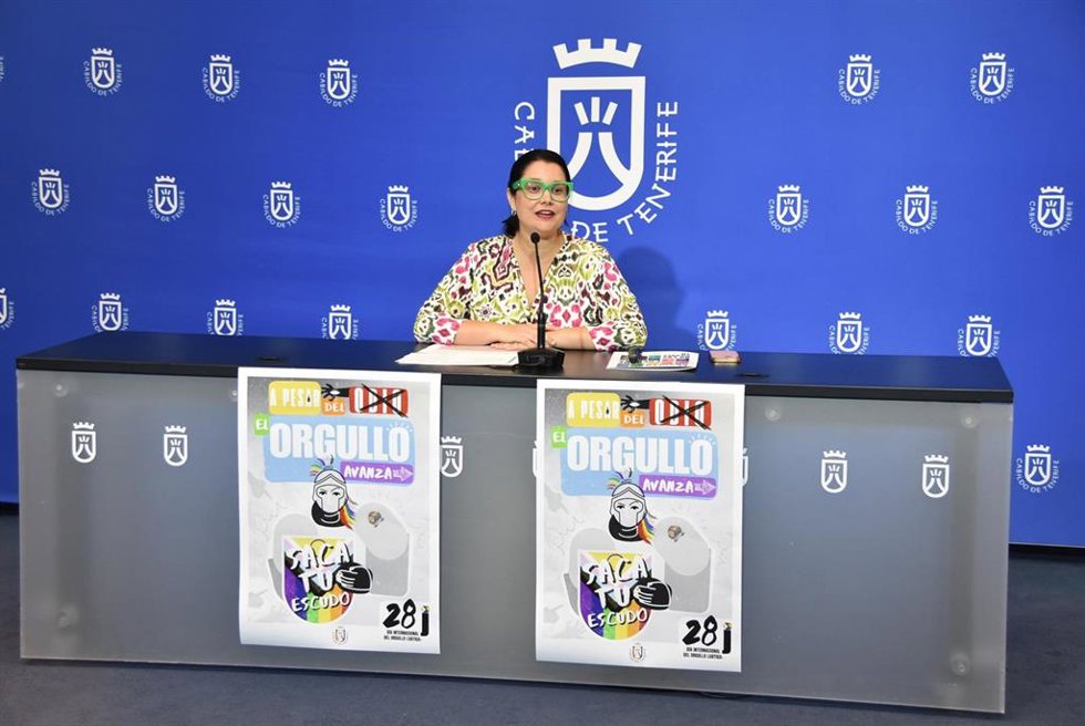 La directora insular de Igualdad y Diversidad del Cabildo de Tenerife, Patricia León, en la presentación de los actos con motivo de 'Día Mundial del Orgullo LGTBIQA+'