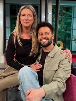 Anne Igartiburu y Javier de Hoyos.