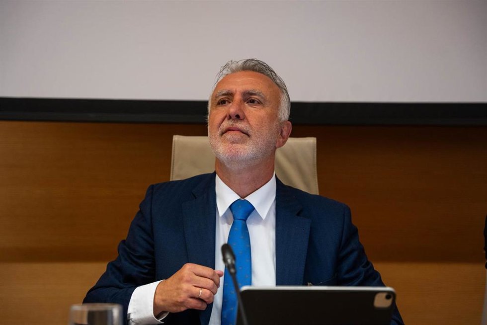 Archivo - El expresidente del Gobierno de Canarias y Ministro de Política Territorial y Memoria Democrática, Ángel Víctor Torres, comparece en el Congreso de los Diputados, a 10 de junio de 2024, en Madrid (España). Ángel Víctor Torres ha comparecido ho