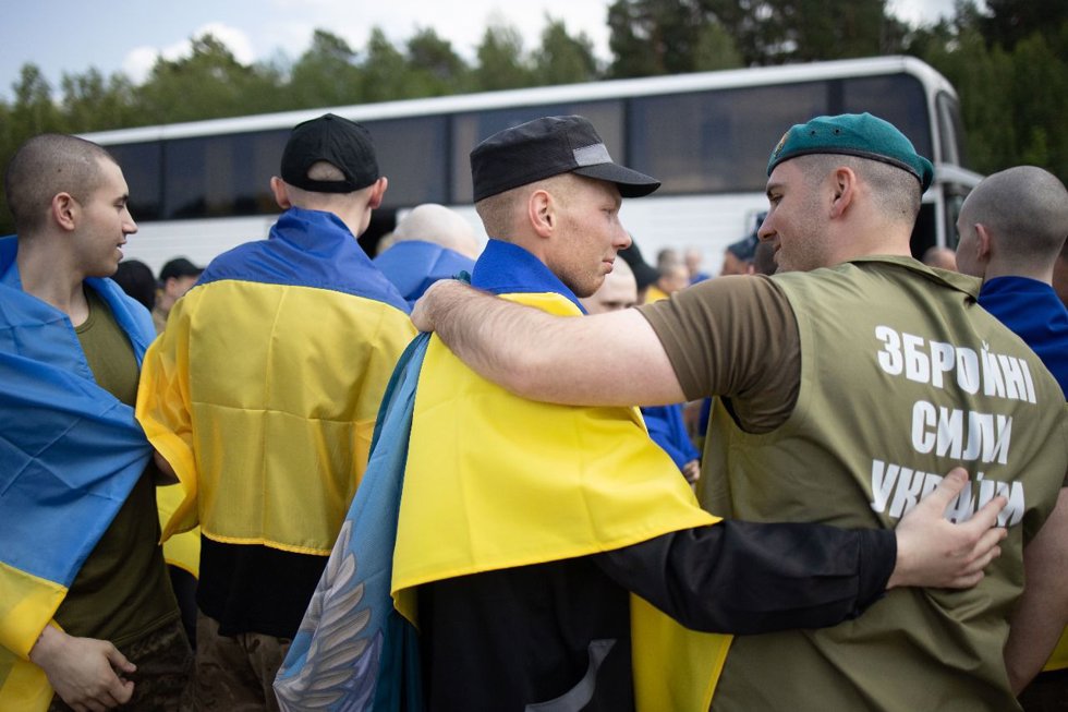 Ucrania y Rusia intercambian a un primer grupo de prisioneros menores de 25 años