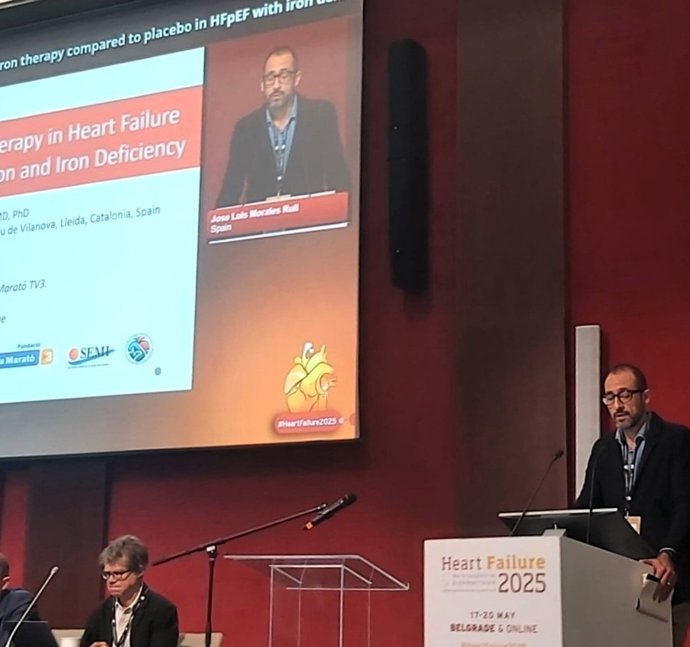 Morales-Rull durante la presentación