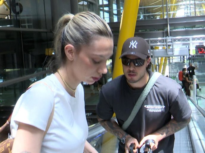 Carlo Costanzia viaja junto a Alejandra Rubio a Turín para estar al lado de su familia en su momento más duro