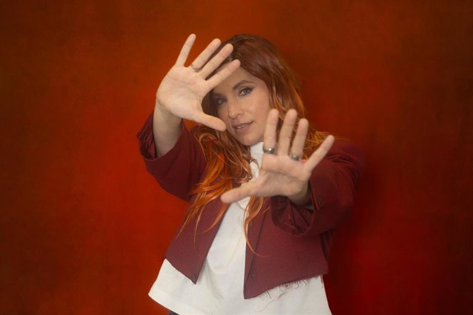 Archivo - La cantante Leire Martínez posa para Europa Press, en las oficinas de Sony Music, a 8 de abril de 2025, en Madrid (España). Leire es conocida por haber sido la vocalista del grupo La Oreja de Van Gogh desde 2008 hasta 2024. En diciembre de 2024 