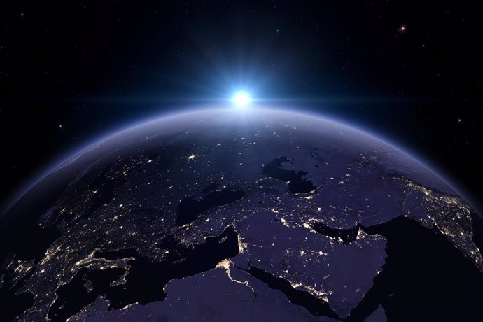 La previsión más favorable sitúa el precio de la luz para este verano en los 100 €/Mwh