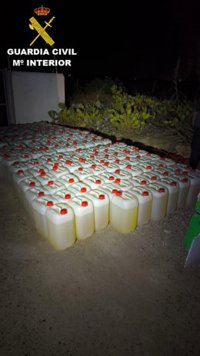 Intervenidas en Cádiz cuatro embarcaciones y 7.550 litros de combustible para el narcotráfico con seis detenidos