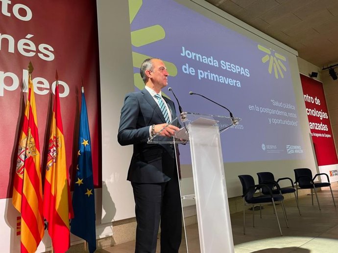 El consejero José Luis Bancalero ha  inaugurado la jornada de primavera de la Sociedad Española de Salud Pública y Administración Sanitaria.