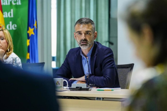 El consejero de Agricultura, Pesca, Agua y Desarrollo Rural, Ramón Fernández-Pacheco interviene en el Clúster andaluz de Bioeconomía Circular. 