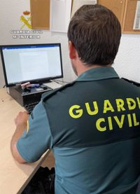 Guardia Civil detiene a dos 'tironeros' que arrebataron una cadena de oro a un anciano en Beniel