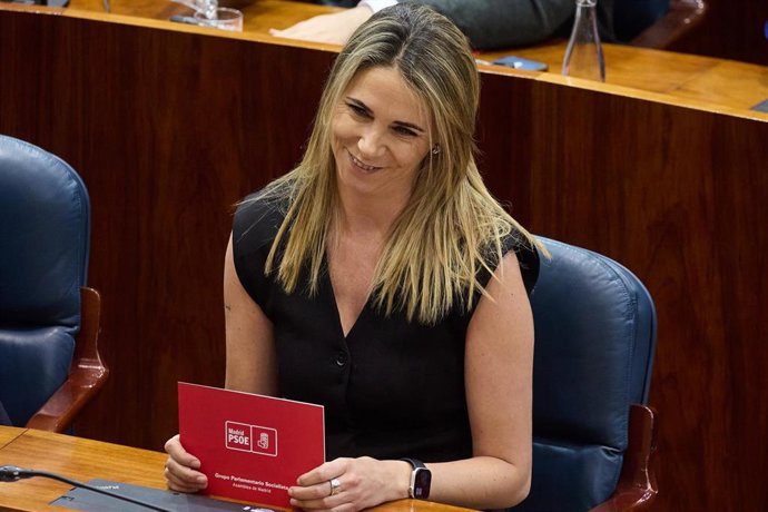 La portavoz del PSOE en la Asamblea de Madrid, Mar Espinar, durante una sesión plenaria en la Asamblea de Madrid.