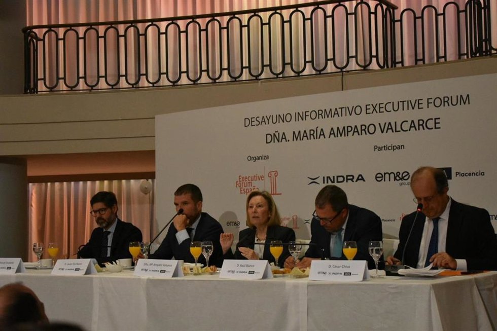 La secretaria de Estado de Defensa, Amparo Valcarce, protagoniza un desayuno informativo organizado por Executive Fórum.