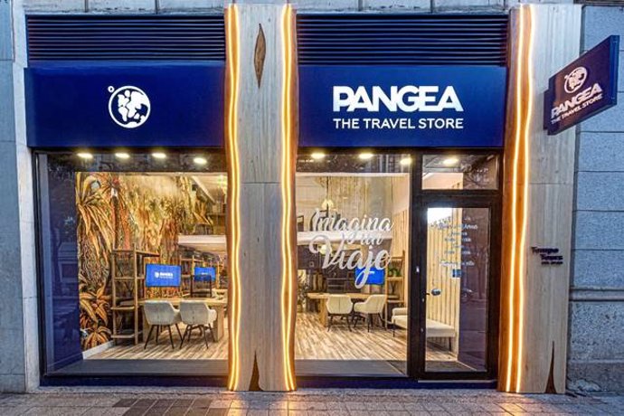 Archivo - Pangea debuta en Valladolid con su quinta tienda en España, la primera bajo el nuevo modelo de negocio.