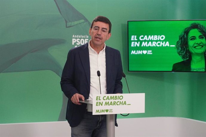 El portavoz de Presidencia del PSOE-A, Mario Jiménez, en rueda de prensa.