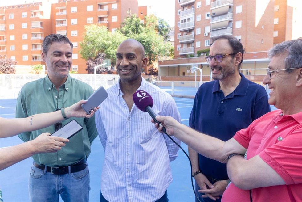 El concejal de Deportes, Armengol Engonga.