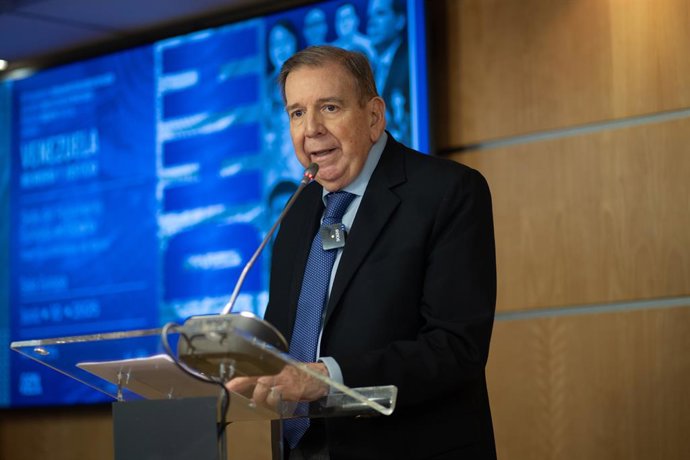 Edmundo González, presidente eleito da Venezuela, durante o evento 'Venezuela, Memória e Justiça', na sede do Parlamento Europeu, em 10 de junho de 2025, em Madri (Espanha). O encontro inclui depoimentos de vítimas, conclusões de organizações