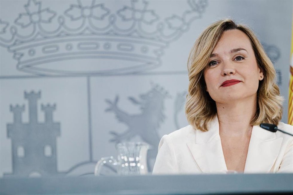 La ministra Portavoz, de Educación, Formación Profesional y Deportes, Pilar Alegría, en la rueda de prensa posterior al Consejo de Ministros de este martes