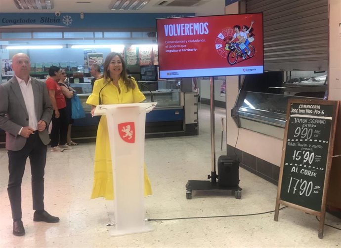 La alcaldesa de Zaragoza, Natalia Chueca, presenta Volvermos 2025