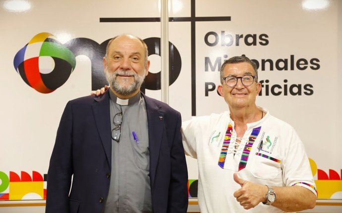 El director de OMP España, José María Calderón, y el misionero español Heliodoro Picazo.