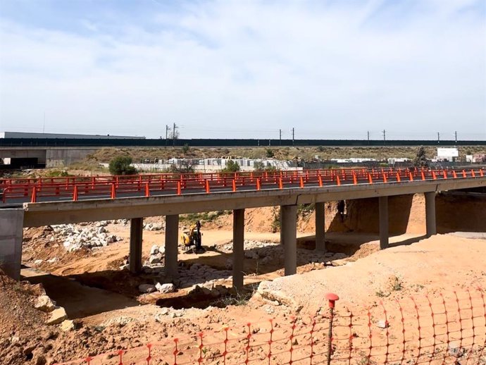 La autovía CV-36 reabre totalmente tras reconstruir dos puentes por la dana
