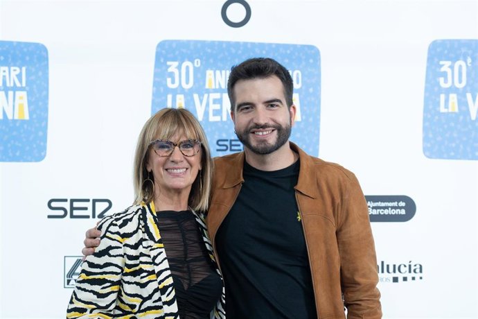 Archivo - Los periodistas Gemma Nierga y Ricard Ustrell durante la gala del 30 aniversario del programa 'La Ventana' de Cadena Ser, en el Teatro Victoria de Barcelona, a 22 de septiembre de 2023, en Barcelona