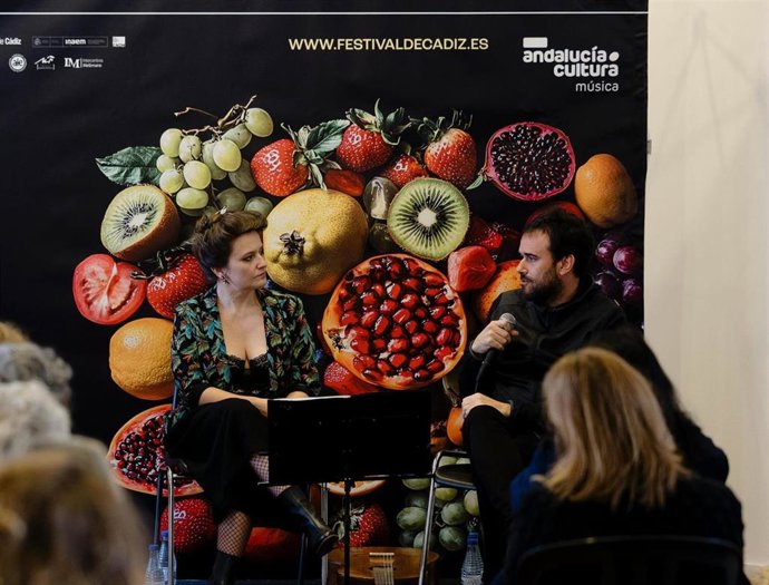 'Ruido Clavel', Un Recorrido Por La Copla, Protagonista De La Nueva Cita Con La Duda Metódica.