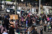 Trump alega que si no hubiese "enviado tropas" a Los Ángeles, la ciudad habría quedado "reducida a cenizas"