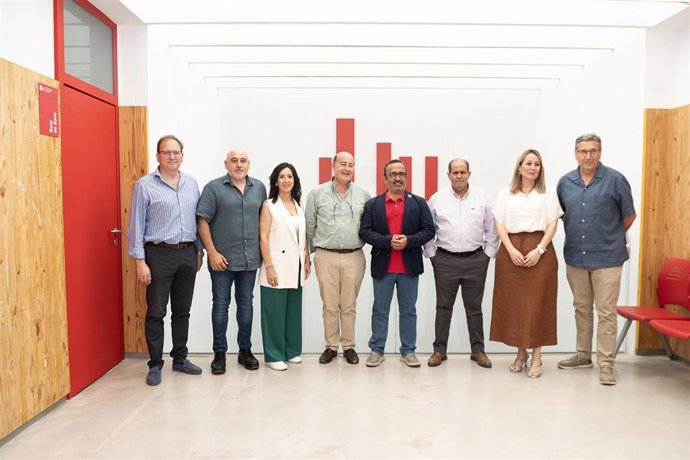 Reunión de representantes de la Diputación de Cáceres con la Fundación Laboral de la Construcción