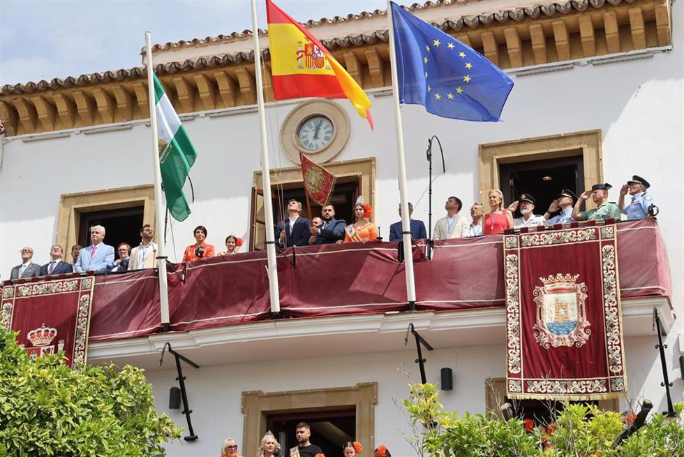 La alcaldesa, Ángeles Muñoz, que ha presidido el acto de apertura de los festejos diurnos, ha animado "a disfrutar de estos días con responsabilidad y civismo".