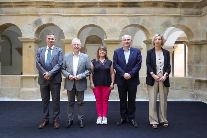 Presentación de la IV edición del festival solidario RenHacer