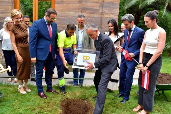 Partidos, instituciones y empresas celebran el centenario de la ciudad de Puertollano conjurándose por su futuro industrial