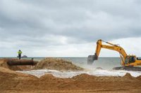 PP pide preservar conjuntos urbanos costeros y PSOE y Sumar le acusan de hacer un "traje a medida" para "especuladores"