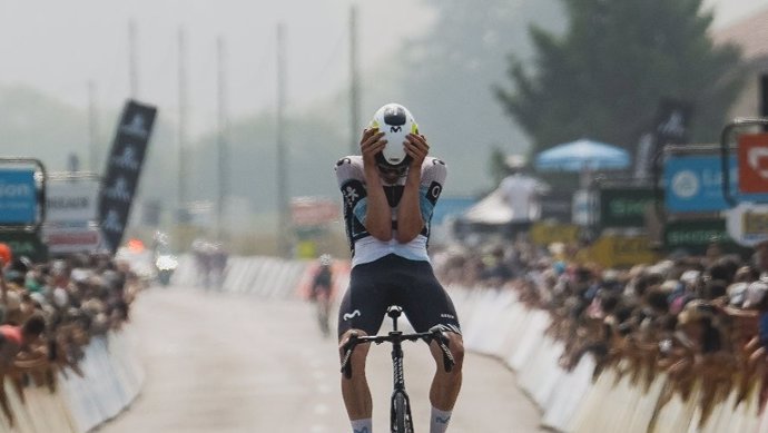 El ciclista español Iván Romeo (Movistar Team) ha ganado este martes la tercera etapa del Critérium du Dauphiné, disputada entre Brioude y Charantonnay sobre 207,2 kilómetros