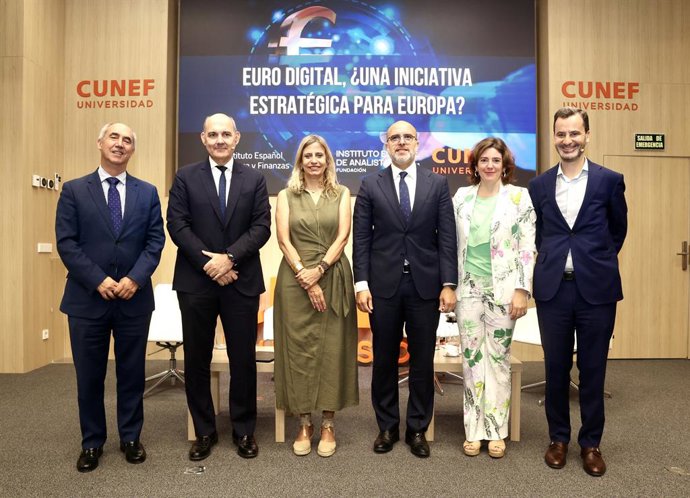 Archivo - Presentación del informe 'Digital Euro: a technical explanation and some policy reflections to enhance digital payments in the European Union', elaborado por la Fundación del Instituto Español de Analistas.