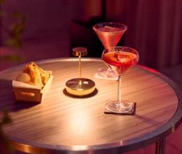 Four Seasons Hotel Madrid reabre Speak-Isa: su exclusivo rooftop secreto para las noches de verano