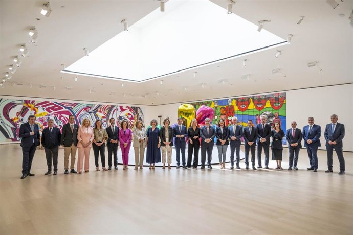 EElPatronato de la Fundación del Museo Guggenheim Bilbao reunido bajo la presidencia del lehendakari, Imanol Pradales.