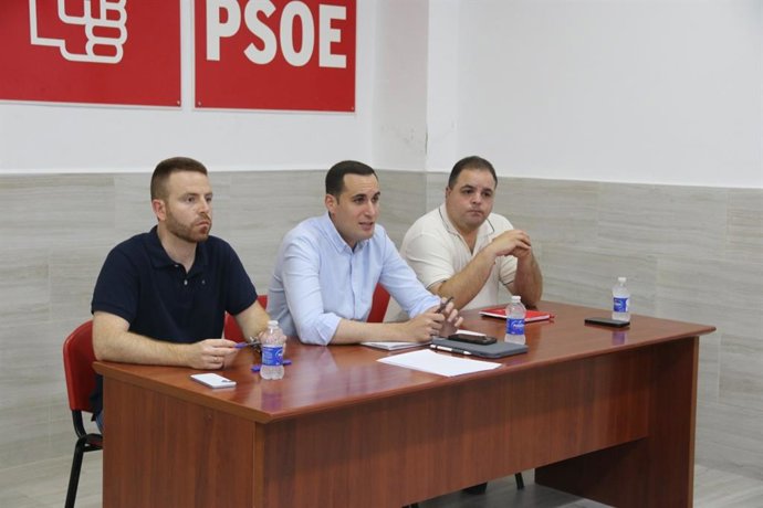 Enrique Carreras (izq), Juan Latorre (c) y Víctor Torres (dcha)