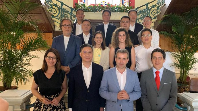 Imagen de la visita insititucional a China.