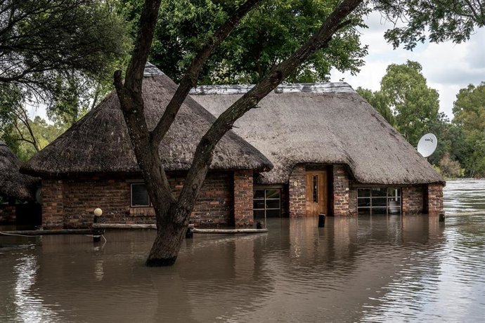 Archivo - Imagen de archivo de inundaciones en África
