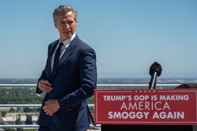 May 22, 2025, Sacramento, Ca: Governor Newsom arrives to respond to a planned U.S. Senate vote on the state's clean air policies at a press conference at CalEPA Headquarters  on Thursday, May 22, 2025, in Sacramento. California Attorney Rob Bonta announce