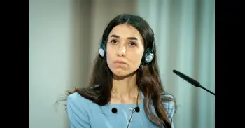 Nadia Murad, Nobel de la Paz, defiende un feminismo que luche por los derechos de las mujeres "del mundo entero"