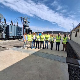 El delegado territorial Guillermo Casquet durante la visita a las instalaciones fotovoltaicas en Tabernas y Lucainena de las Torres (Almería).