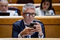 Marlaska dice que ahora nadie en Interior está en "cuestiones turbias" y el PP le afea "blanquear cloacas del PSOE"