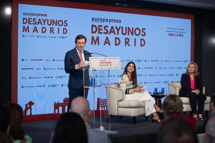 El alcalde de Madrid, José Luis Martínez-Almeida, interviene durante un Desayuno Informativo de Europa Press, en el Hotel Rosewood Villa Magna, a 11 de junio de 2025, en Madrid (España).